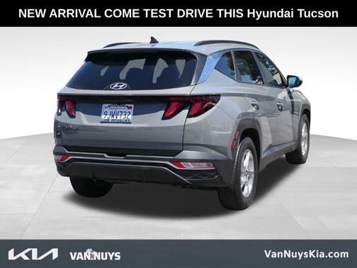 Gray 2024 Hyundai TUCSON SEL