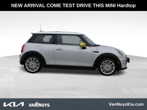 2023 MINI SE Hardtop BASE