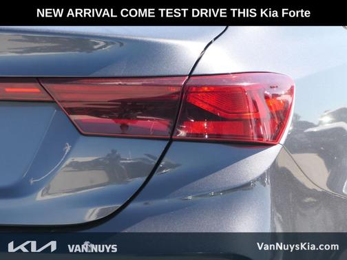 Gravity Gray 2022 Kia Forte LXS