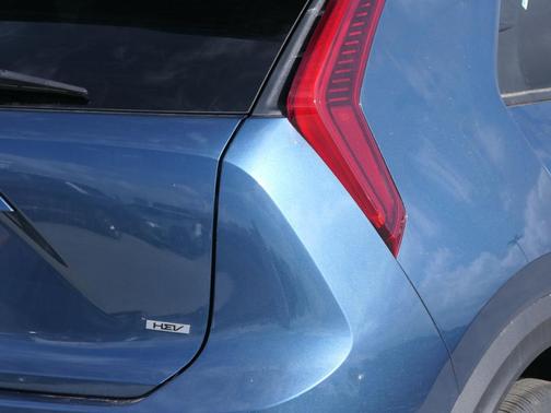 2025 Kia Niro EX