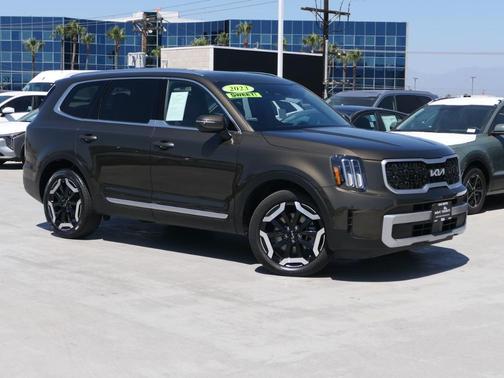 Dark Moss 2023 Kia Telluride EX