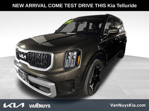 Moss Green 2023 Kia Telluride EX