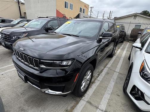 Diamond Black 2023 Jeep Grand Cherokee L Limited