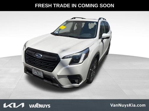 Crystal White Pearl 2023 Subaru Forester Limited