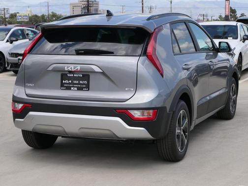 2025 Kia Niro LX