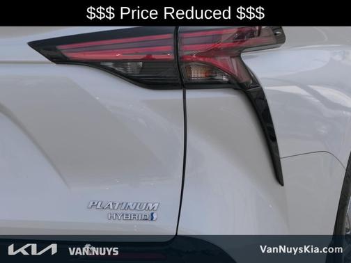 2023 Toyota Sienna Platinum 7 passenger