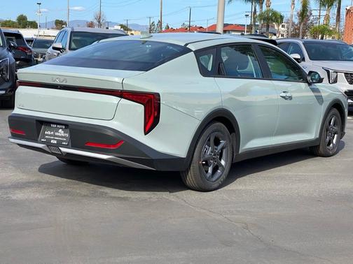 2026 Kia K4 