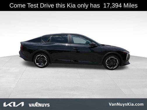 2025 Kia K4 EX