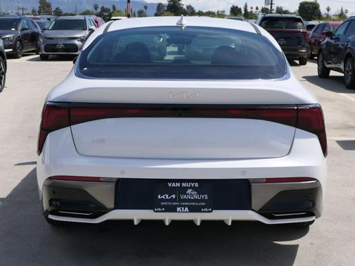 2025 Kia K5 LXS