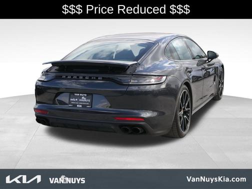 2022 Porsche Panamera Platinum Edition