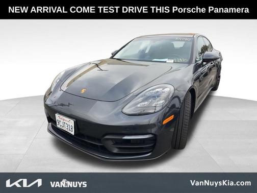 2022 Porsche Panamera Platinum Edition