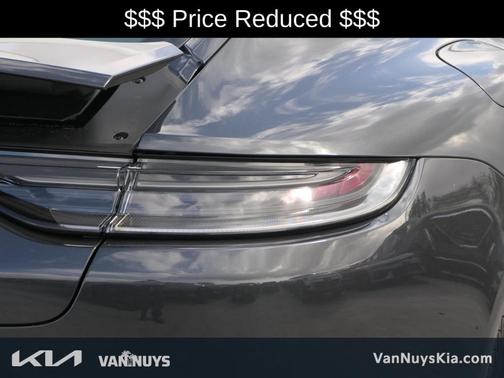 2022 Porsche Panamera Platinum Edition