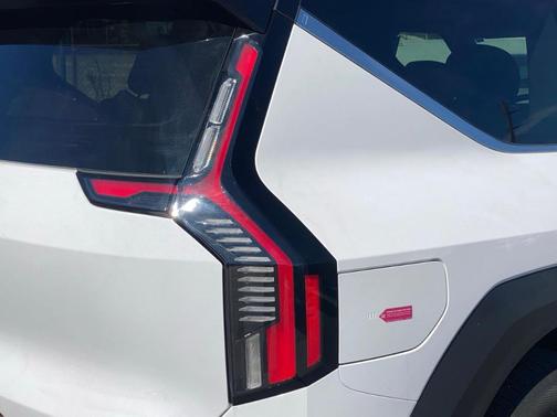 2026 Kia EV9 Light Long Range