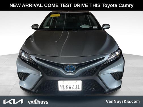 2018 Toyota Camry Hybrid SE