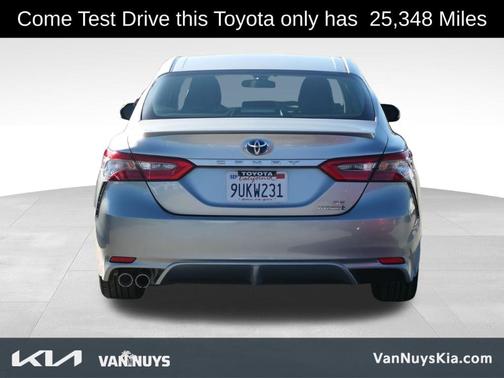 2018 Toyota Camry Hybrid SE