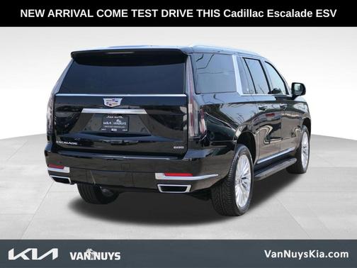 2025 Cadillac Escalade ESV Premium Luxury