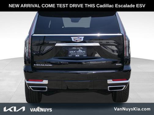 2025 Cadillac Escalade ESV Premium Luxury