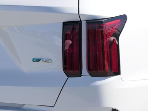2022 Kia Sorento Plug-In Hybrid SX