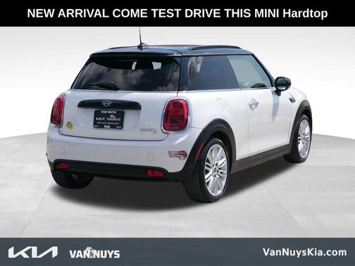 2023 MINI SE Hardtop BASE