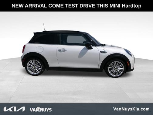 2023 MINI SE Hardtop BASE