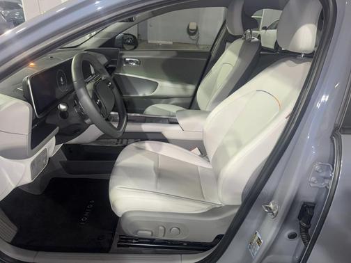 2024 Hyundai IONIQ 6 SEL