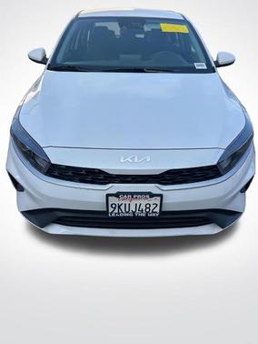 Snow White Pearl 2024 Kia Forte LXS