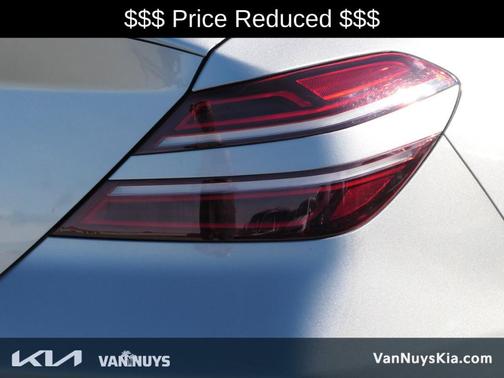 2022 Genesis G70 2.0T