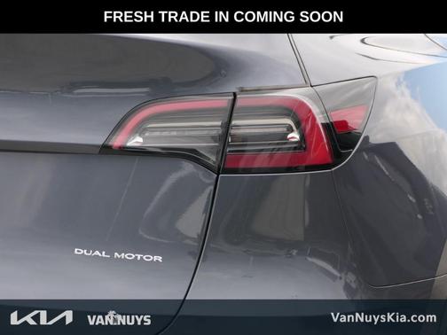 Midnight Silver Metallic 2023 Tesla Model Y Long Range
