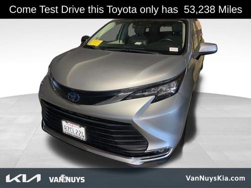 2022 Toyota Sienna XLE