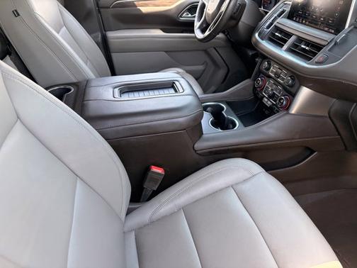 Iridescent Pearl Tricoat 2021 Chevrolet Tahoe LT