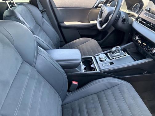 Mercury Gray Metallic 2022 Mitsubishi Outlander SE