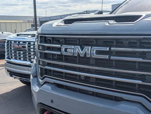 2022 GMC Sierra 2500 AT4