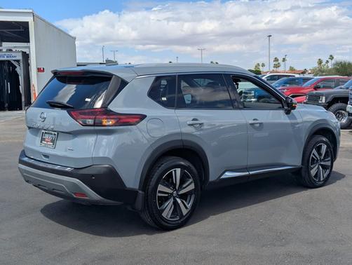Boulder Gray Pearl 2021 Nissan Rogue SL