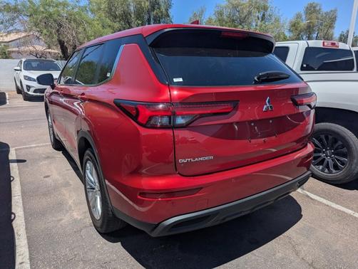 2022 Mitsubishi Outlander ES