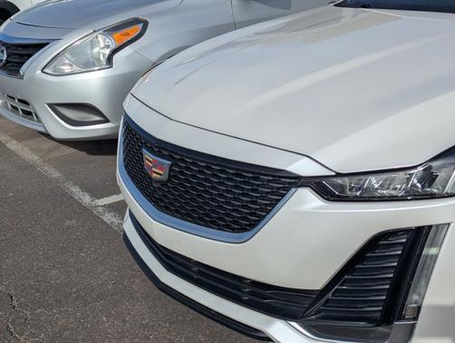 2022 Cadillac CT5 Luxury