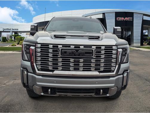 2024 GMC Sierra 2500 Denali