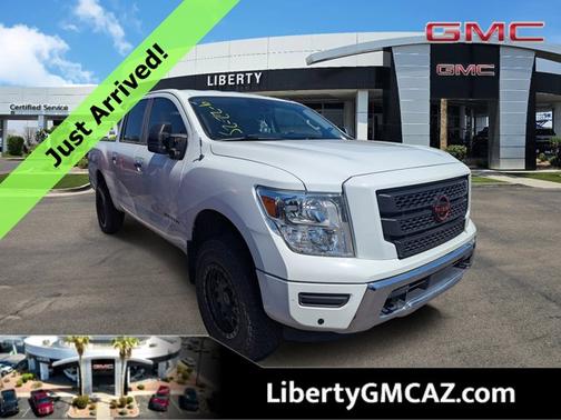 2021 Nissan Titan SV
