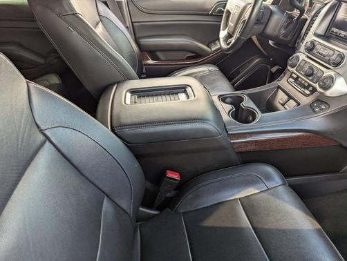 2017 GMC Yukon XL SLT