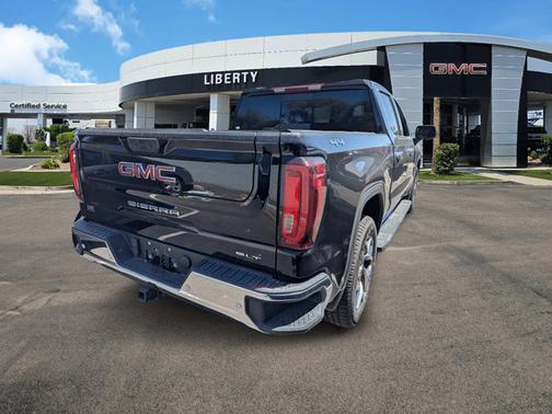 2022 GMC Sierra 1500 SLT