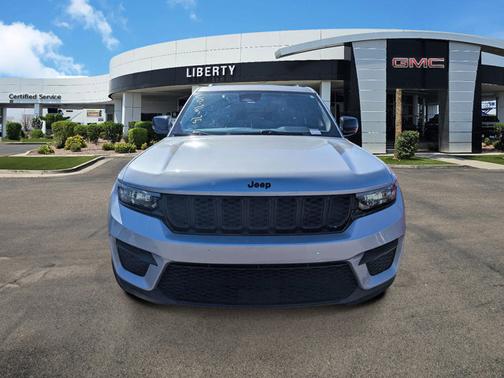 2022 Jeep Grand Cherokee Altitude