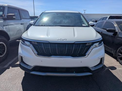 2024 Kia Carnival EX