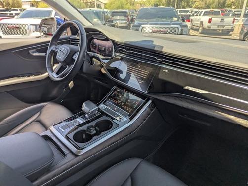 2020 Audi Q8 Premium Plus