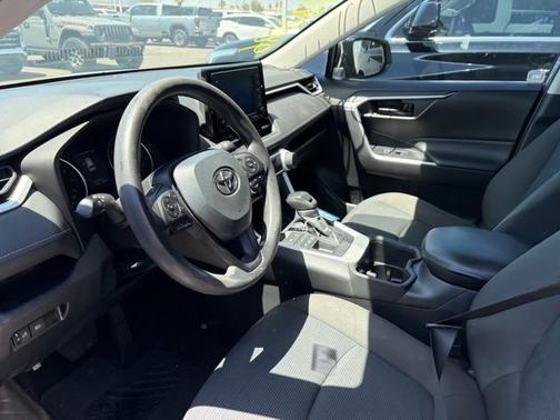 Silver Sky Metallic 2022 Toyota RAV4 LE