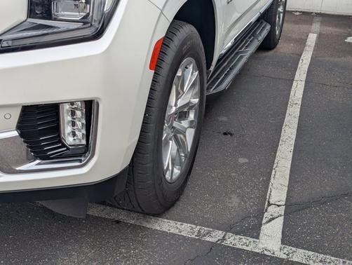 2024 GMC Yukon SLT