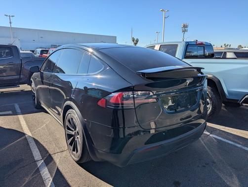 2022 Tesla Model X Plaid