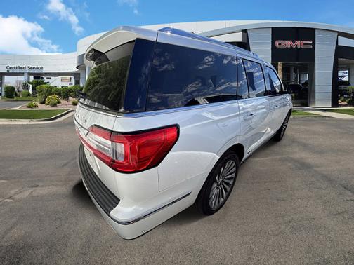 Pristine White 2020 Lincoln Navigator Reserve