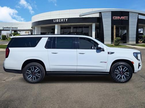2023 GMC Yukon XL AT4