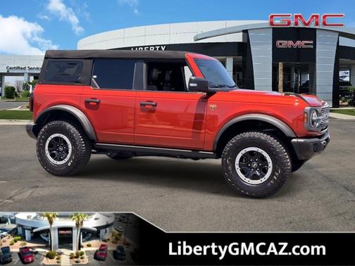 Hot Pepper Red Metallic Tinted Clearcoat 2023 Ford Bronco Badlands