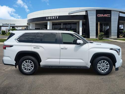 2024 Toyota Sequoia SR5