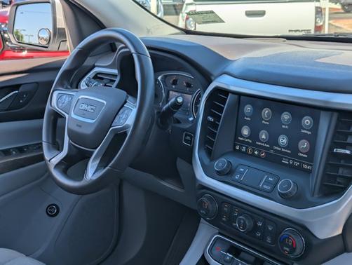 Summit White 2023 GMC Acadia SLE